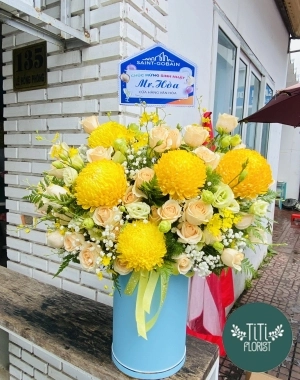 lẵng hoa phối vàng tươi