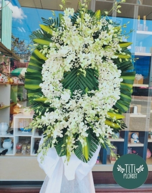 Vòng viếng hoa trắng 
