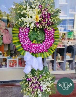  Vòng hoa chia buồn lan tím 