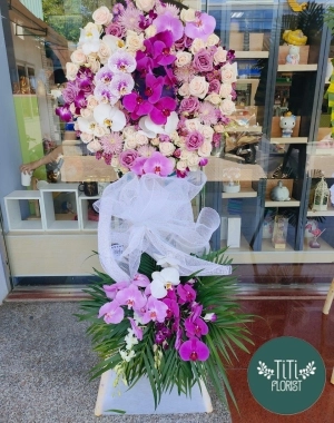 Vòng viếng lan hồ điệp tím 