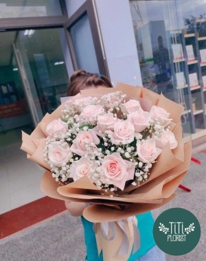 Bó hoa hồng nhạt 