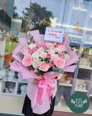 Bó hồng ngũ sắc