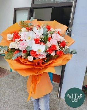 Bó hoa lan hồng sinh nhật 