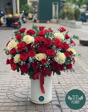 Lẵngng hoa hồng đỏ quyến rũ 