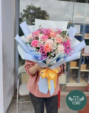 Bó hồng tặng em 