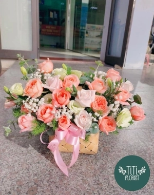 Chậu hoa tông cam sinh nhật 