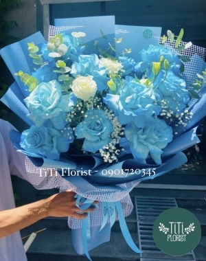 Bó hoa nhập tone xanh nhẹ nhàng