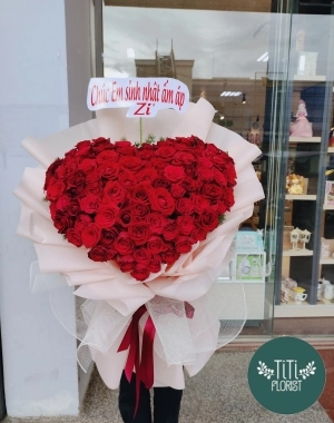 Bó hoa hồng đỏ trái tim 