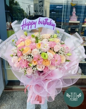 Bó hoa siêu to mừng sinh nhật