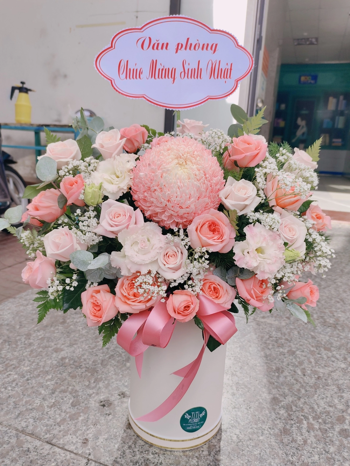 Lẵng hồng nhạt nhỏ mừng sinh nhật