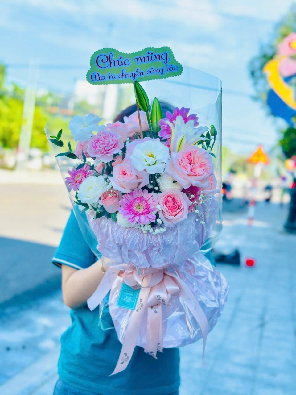 Bó hoa chúc mừng