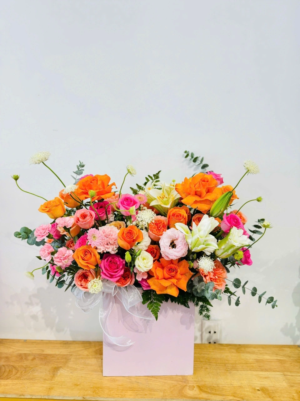 Lẵng Hoa Rực Rỡ