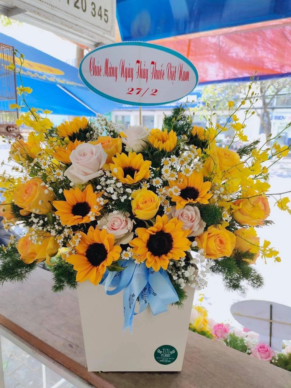 Chậu hoa sinh nhật 