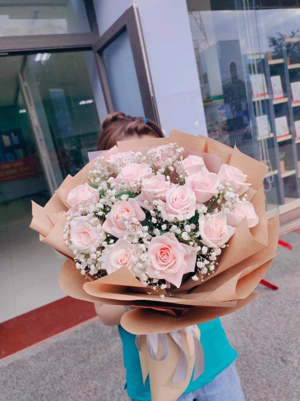 Bó hoa hồng nhạt 