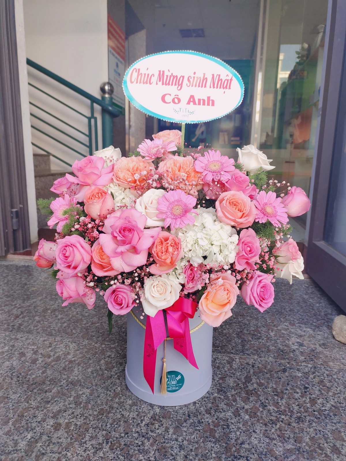 Lẵng hoa sinh nhật màu hồng 