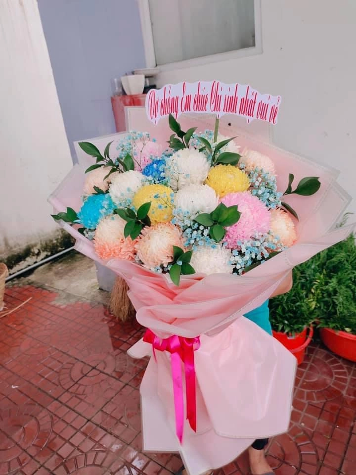 Bó hoa cúc mẫu đơn hiều màu 