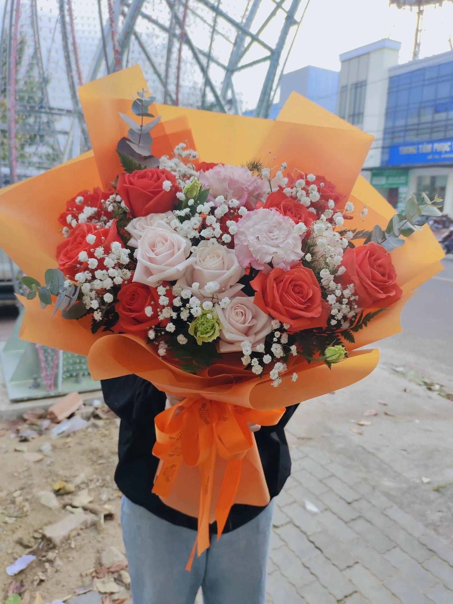 Bó hồng cam tặng bạn 