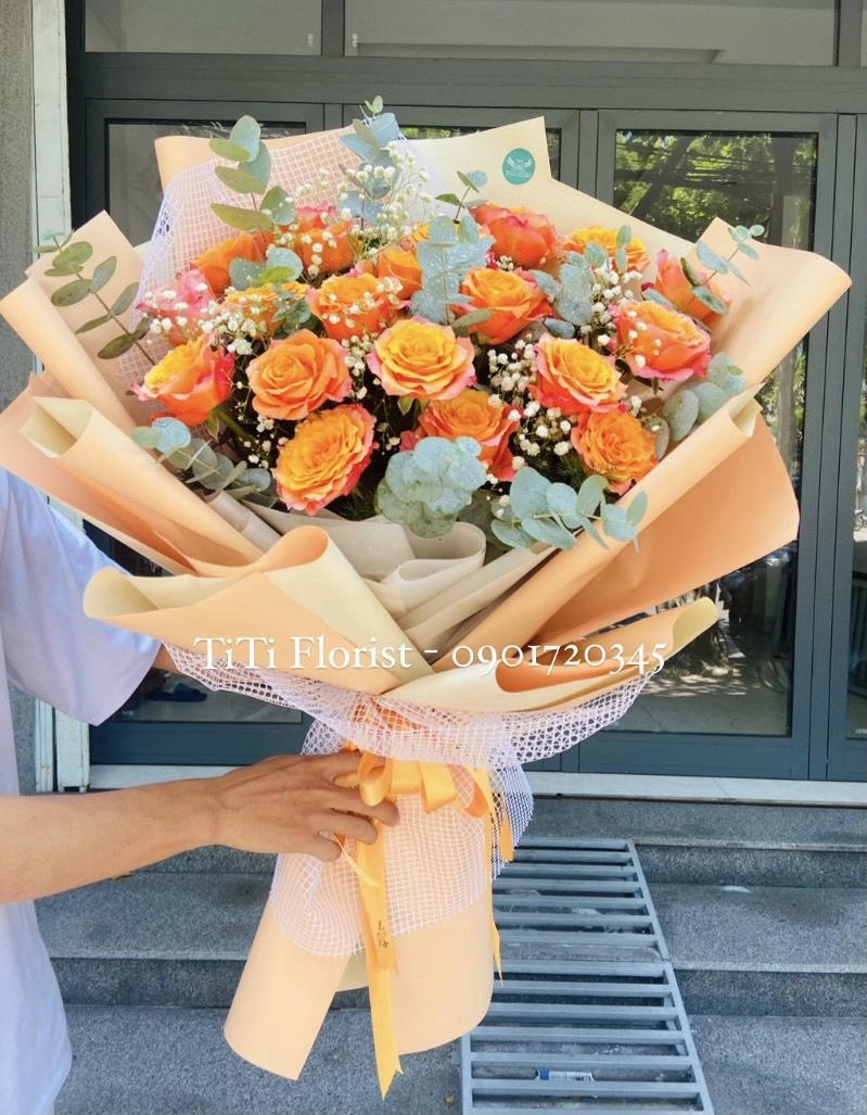 Bó hoa nhập tone cam nhẹ nhàng