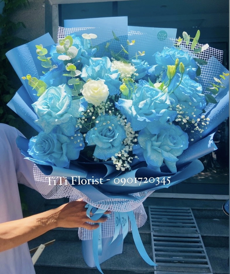 Bó hoa nhập tone xanh nhẹ nhàng