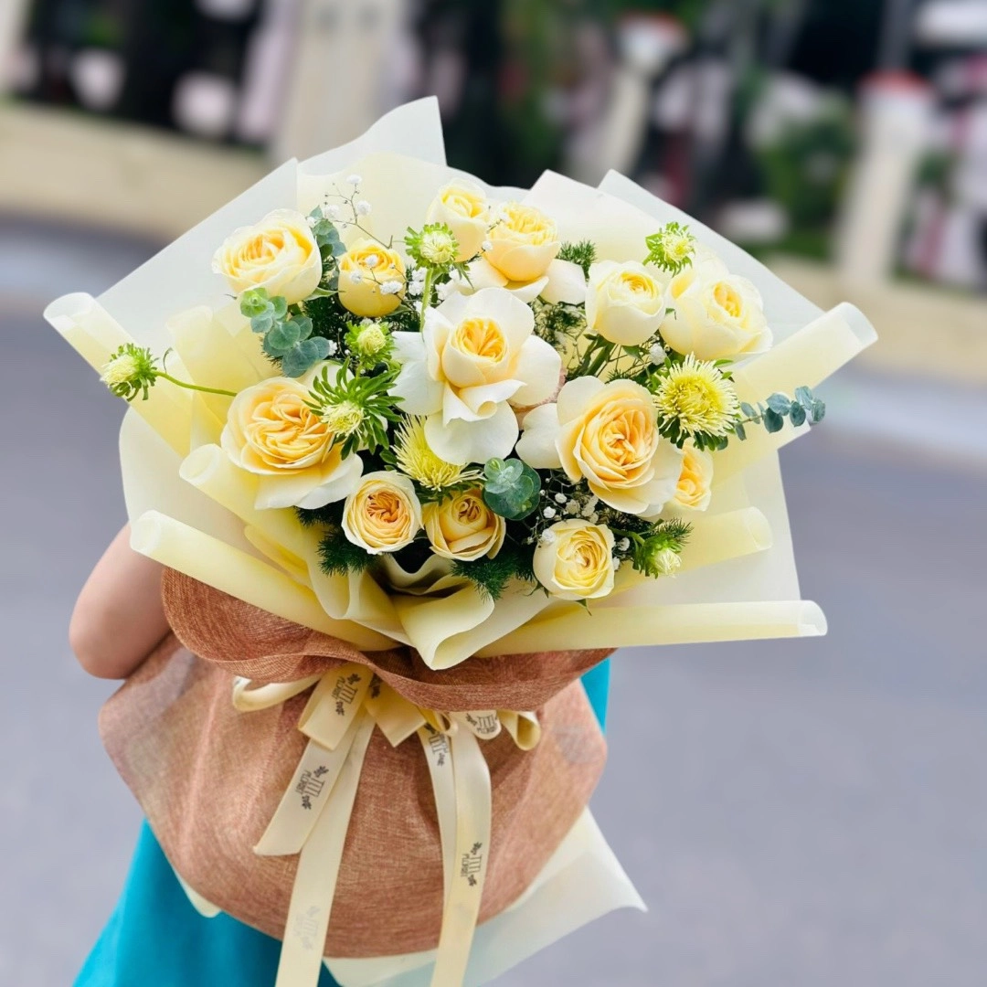 Bó hoa  vàng dễ thương 