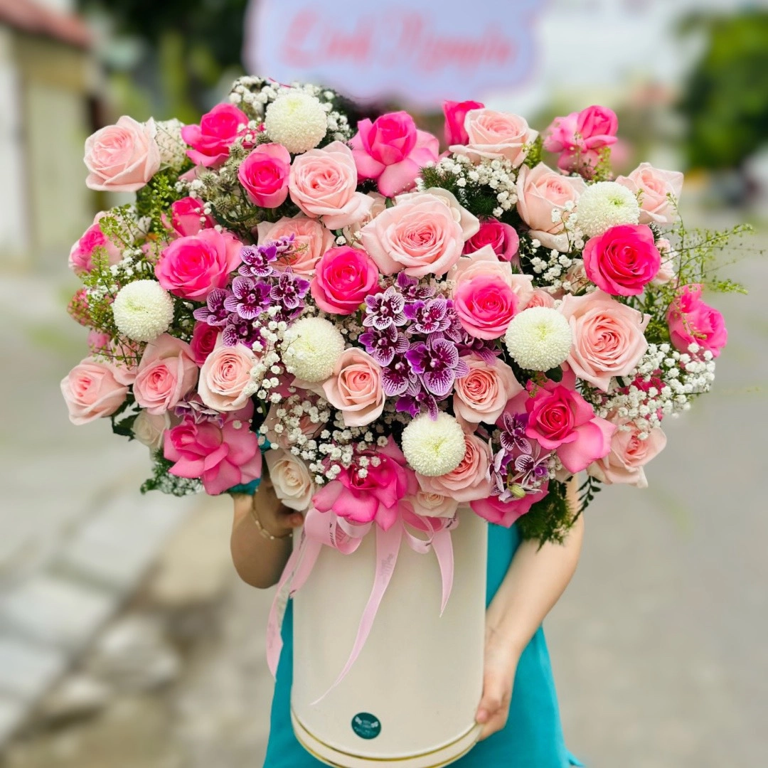  Giỏ hoa tông hồng cẩm 