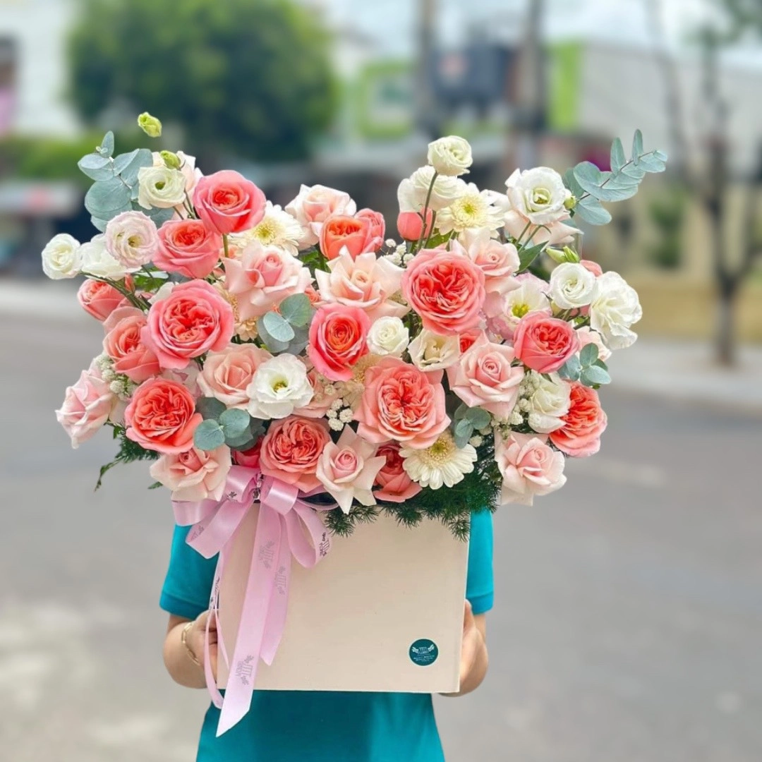  Giỏ hoa hiện đại 20-10