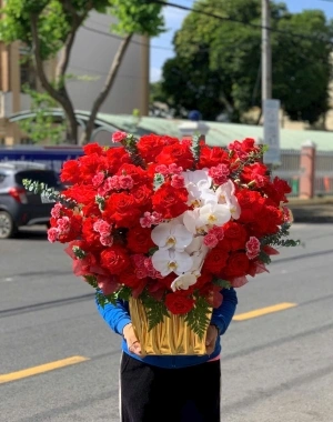 Lẵng hoa hồng đỏ