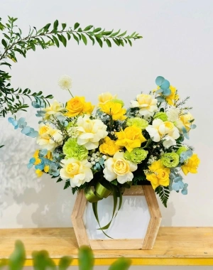 Lẵng Hoa Tươi Sáng