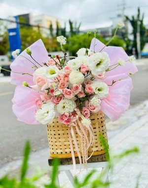 Lẵng hoa hồng pastel